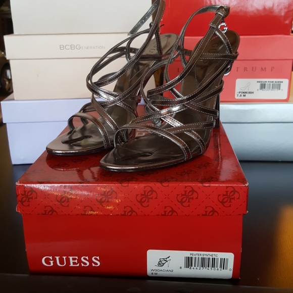 Guess Sandals - Picture 1 of 4